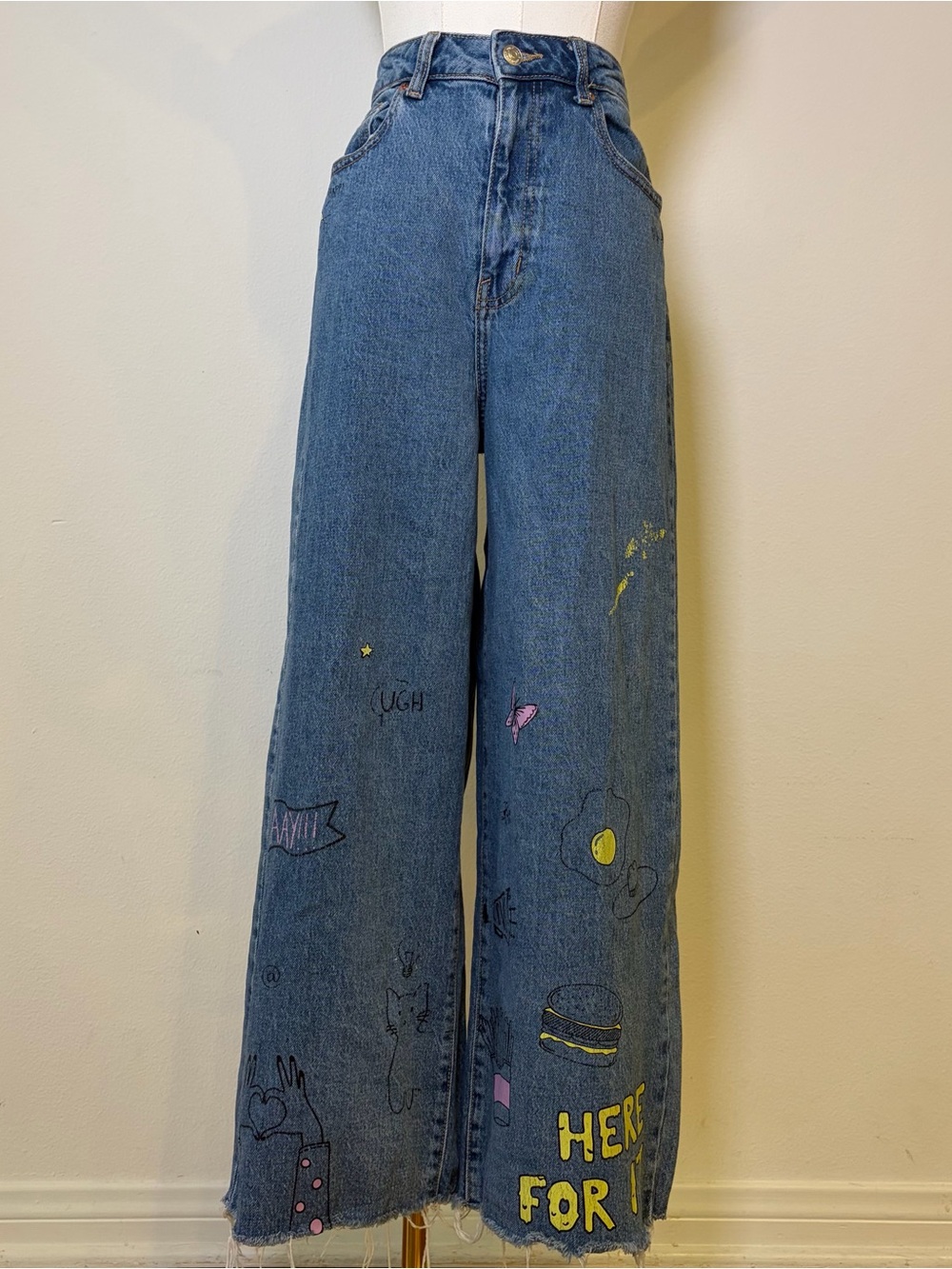 Wild Fable Custom Hand-Painted Baggy Jeans Size 6/28R